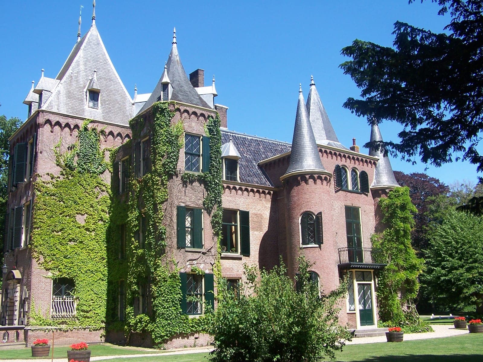 Kasteel Keukenhof estate